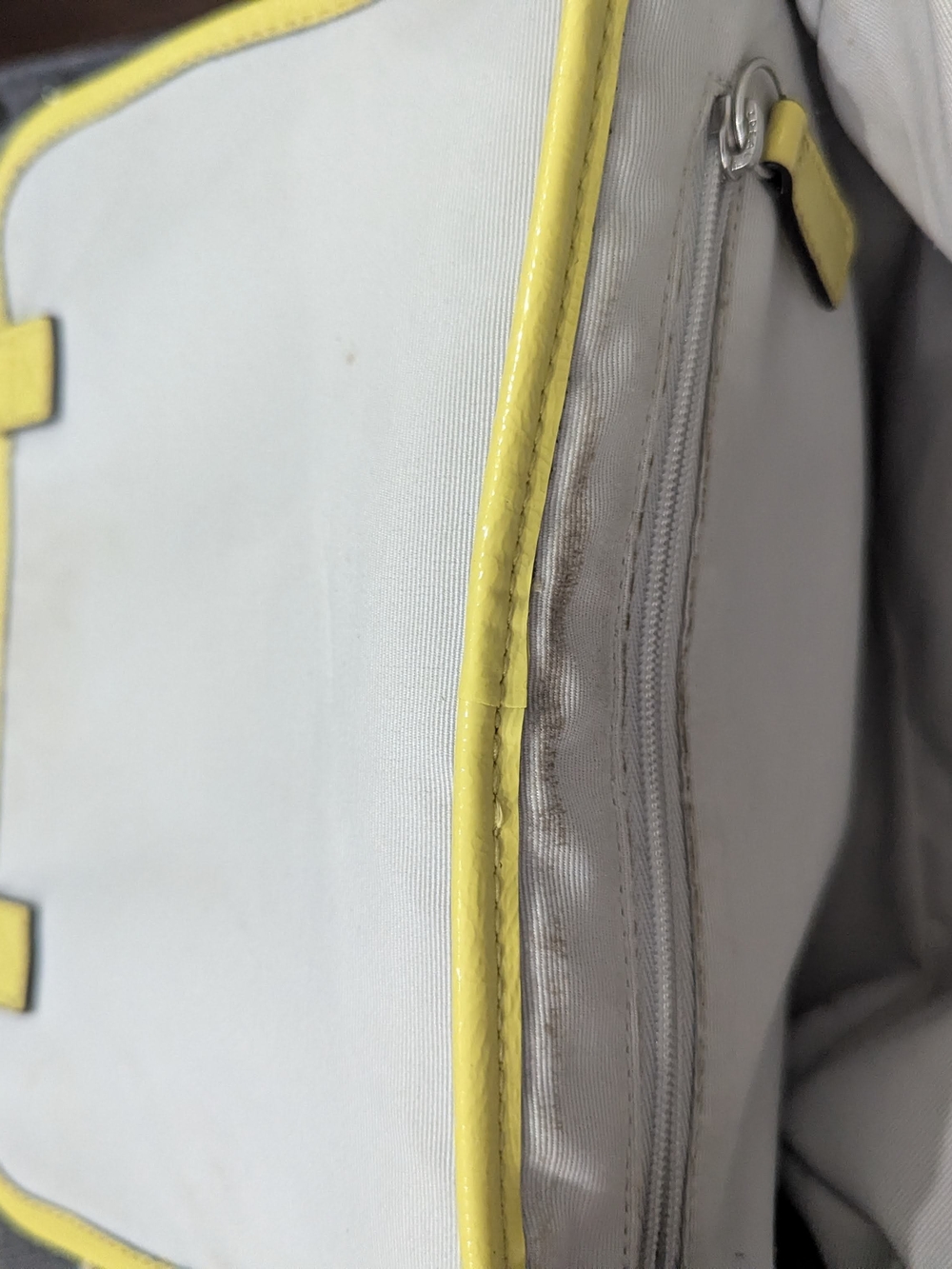 Coach Beige Signature Crossbody with Yellow Trim - Picture 4 of 4